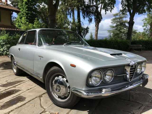 ALFA ROMEO Sprint 2600